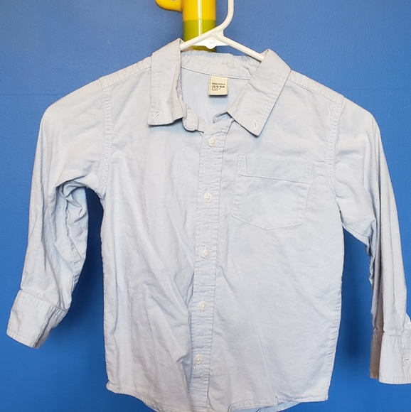 3/$30 Old Navy shirt - Picture 3 of 3
